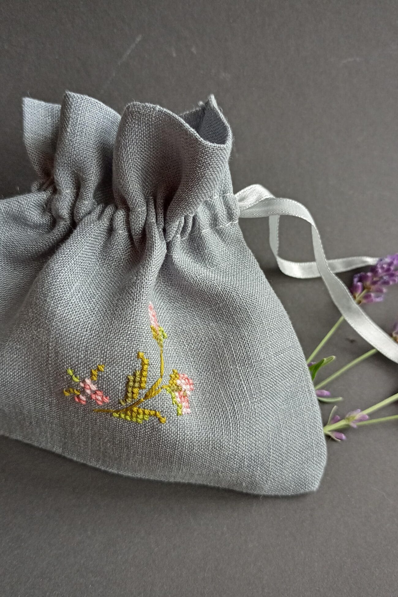 Lininis dovanų maišelis "TAU"