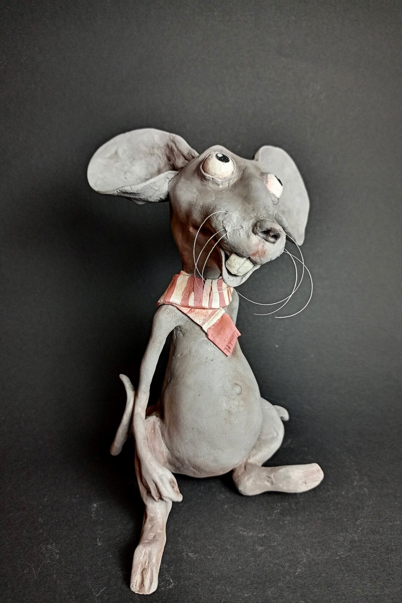 Lėlių_sodas_peliukas_šelmis_autorinės_lėlės_menas_statiškos_autorinės_lėlės_interjerinės_lėlės_rankų_darbo_interjero_elementai_lolita